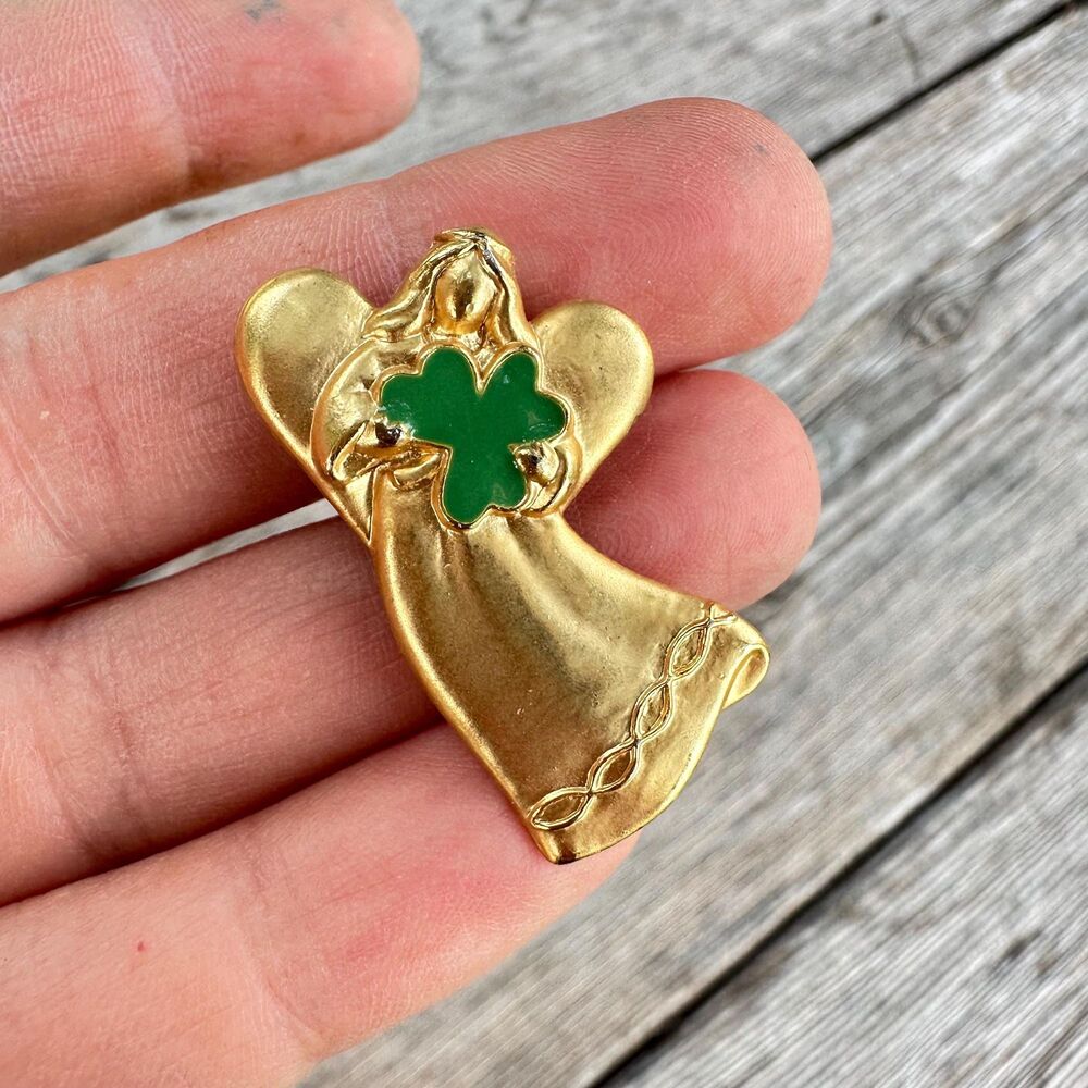 Vintage Jewelry Gold Tone Angel with Clover Pin